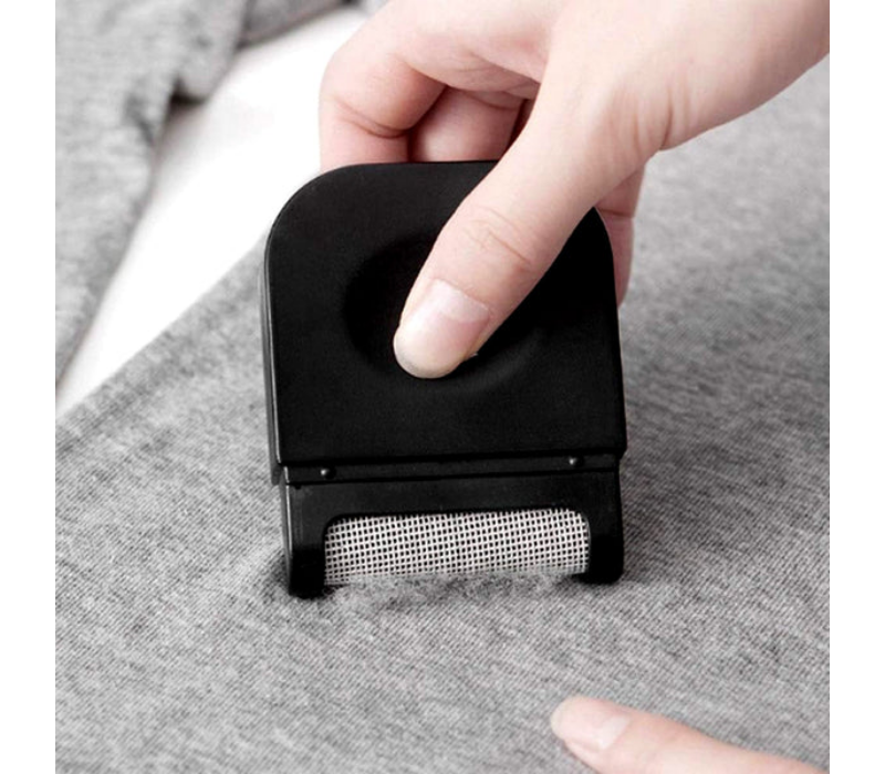 Clothe lint remover